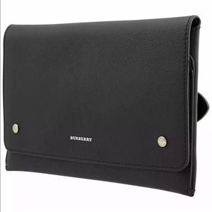 NWT Burberry two-tone leather wristlet clutch